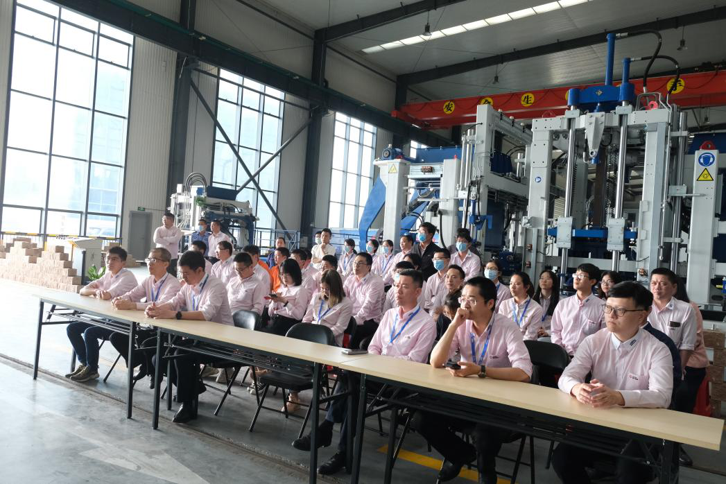 精益無限改善不止| 泉工股份改善提案階段會議暨抽獎活動圓滿結(jié)束