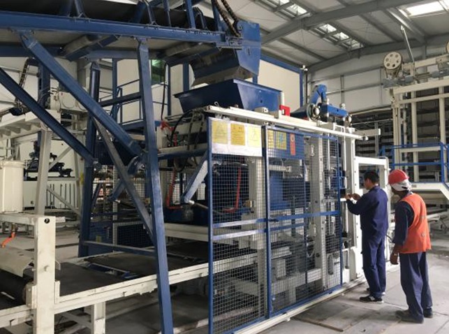 閃耀一帶一路！巴林王國老客戶再購泉工磚機全線！